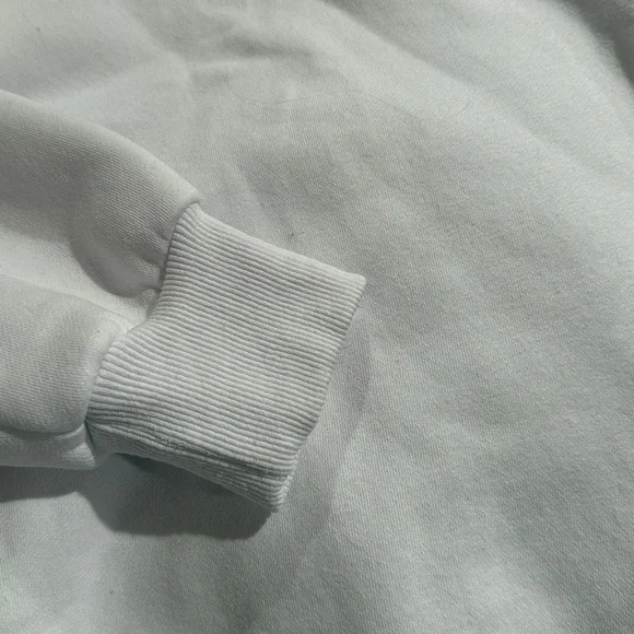 Parke white valentine sweatshirt.  Limited edition. Excellent condition! S/M - Picture 7 of 9